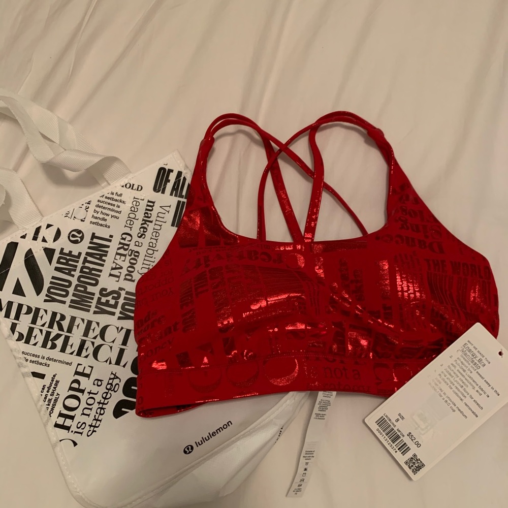 NWT. lululemon red manifesto energy bra. size 8.